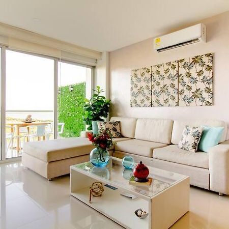 Hermoso Apartamento: Beachfront Comfort with Direct Access Cartagena Exterior photo