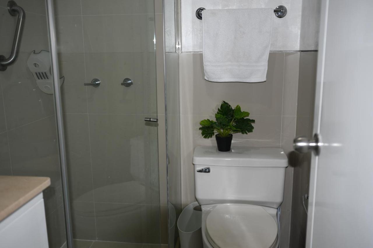 Hermoso Apartamento: Beachfront Comfort with Direct Access Cartagena Exterior photo