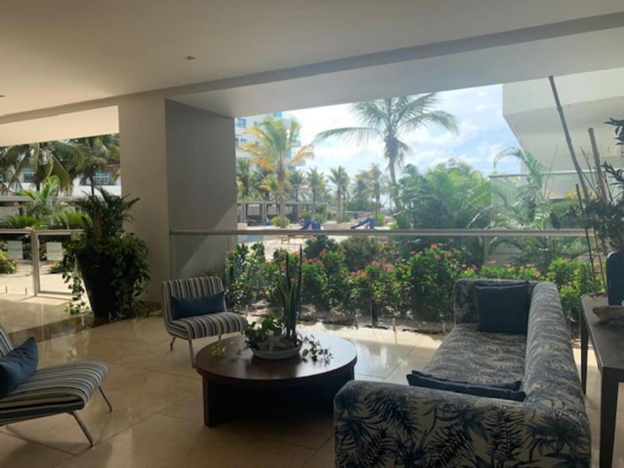 Hermoso Apartamento: Beachfront Comfort with Direct Access Cartagena Exterior photo