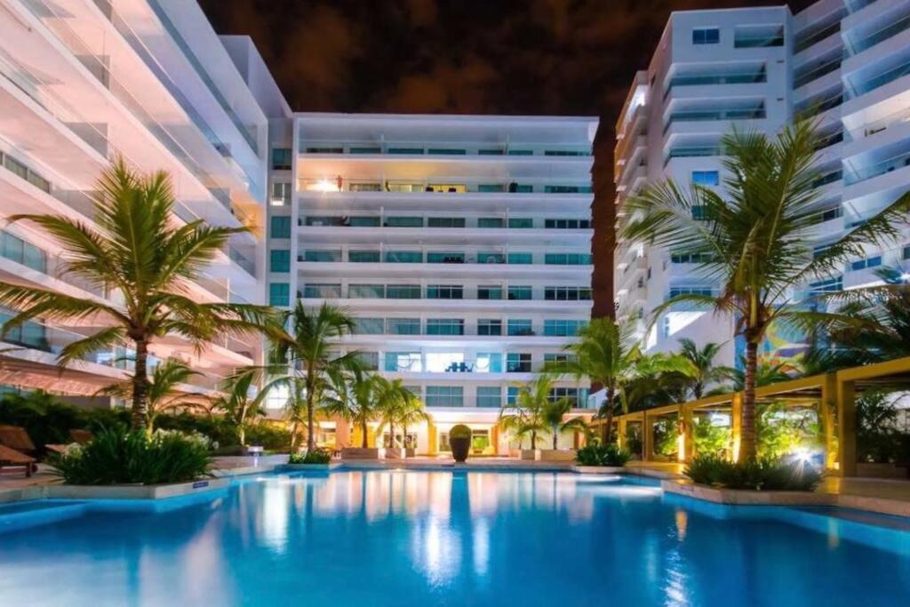 Hermoso Apartamento: Beachfront Comfort with Direct Access Cartagena Exterior photo